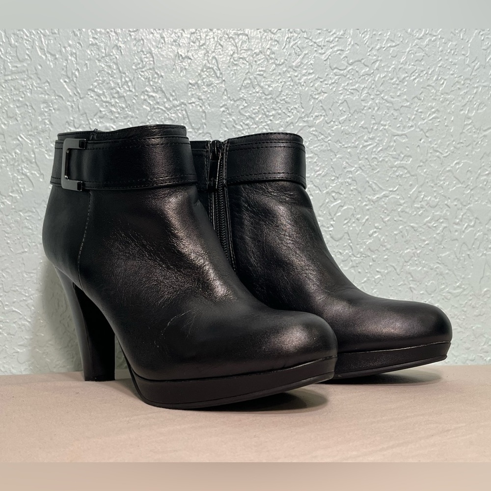 GIANI BERNINI Netty Black Heeled Leather Ankle Boots Size 5.5 - Picture 2 of 11